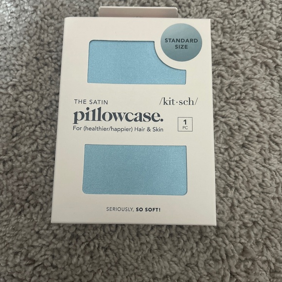NWT Kitsch standard Satin Pillowcase - Haze Blue 1pc 36-19" - Picture 2 of 3